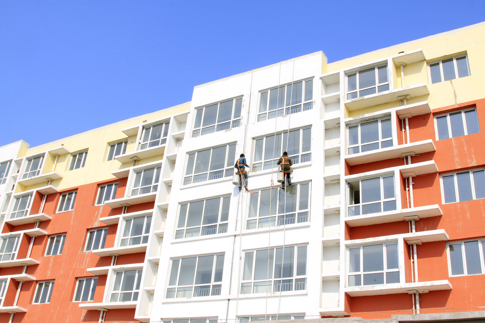 Hiring Apartment Painting Contractors To Paint The Exterior of High Rise Multi-Family Property