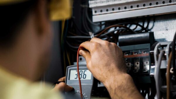 Lucrative electrical technician jobs