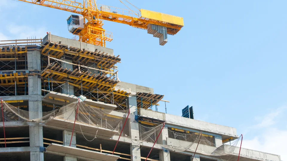 what is the outlook for the construction industry