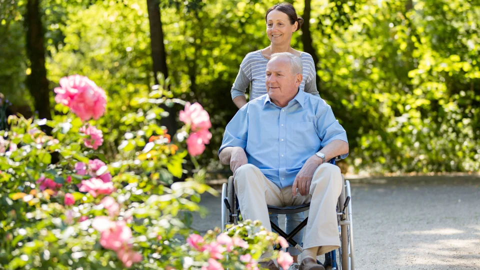 largest senior living companies
